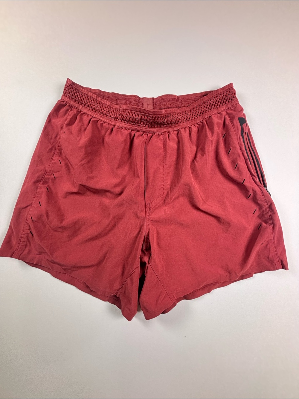 Ten Thousand Session 5” Crimson Men's Shorts - Small